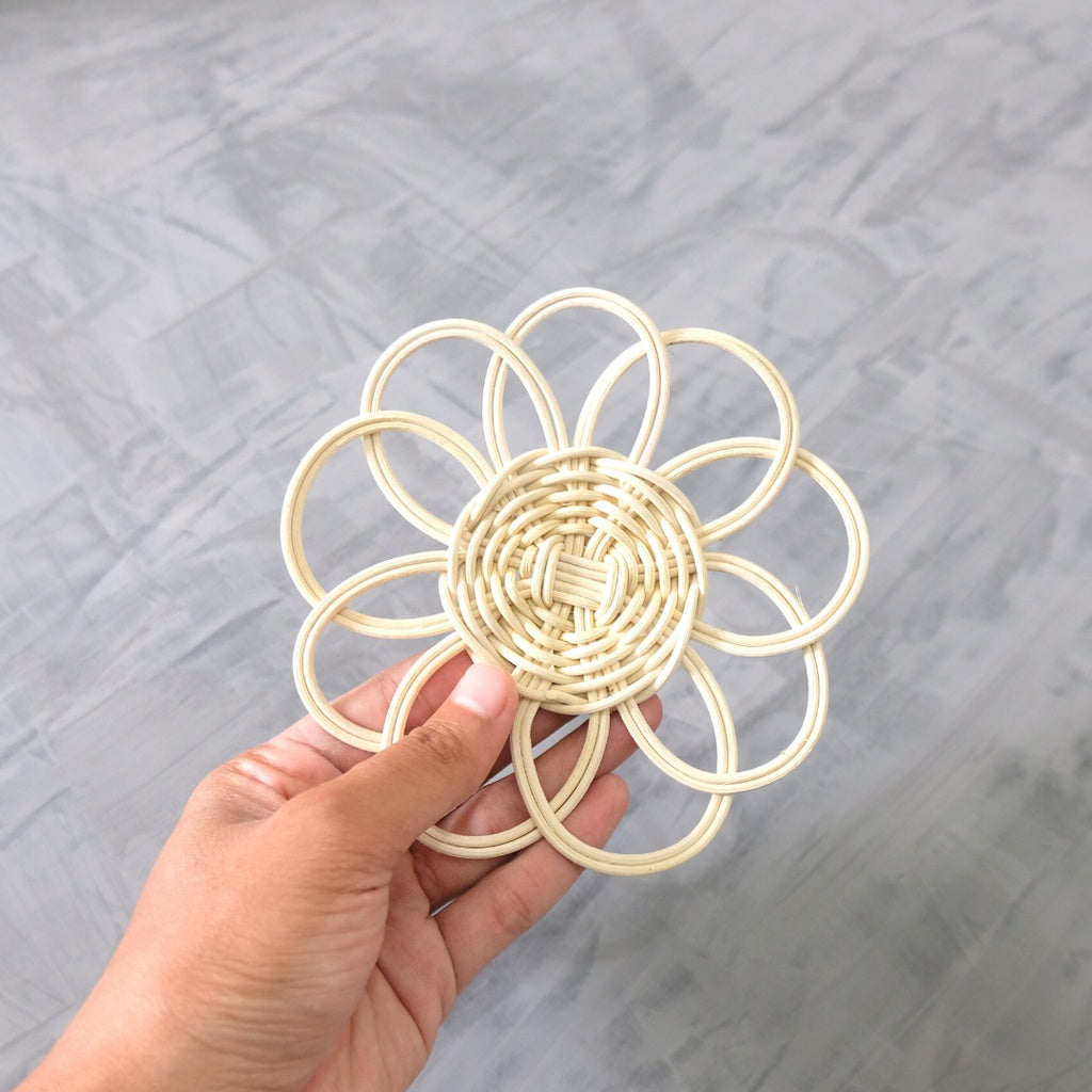 IMPODIO Coaster anyaman bunga bambu IMPODIO / tatakan gelas / properti foto