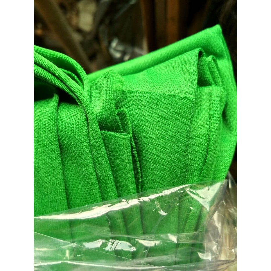 IMPODIO Kain Background foto hijau (Green screen) ukuran 2,4x3m standart