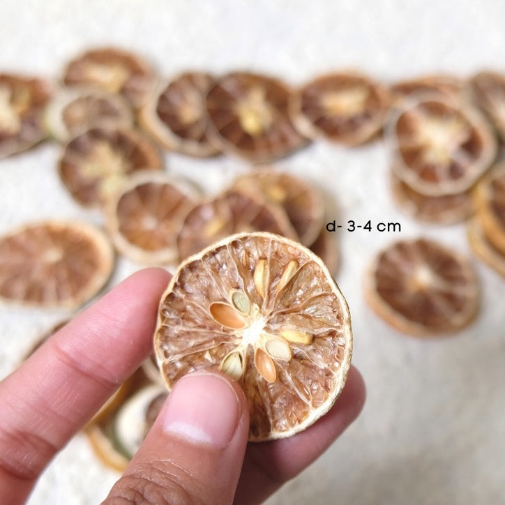 IMPODIO Dried Lemon – lime kering props photo rustic vintage - close up