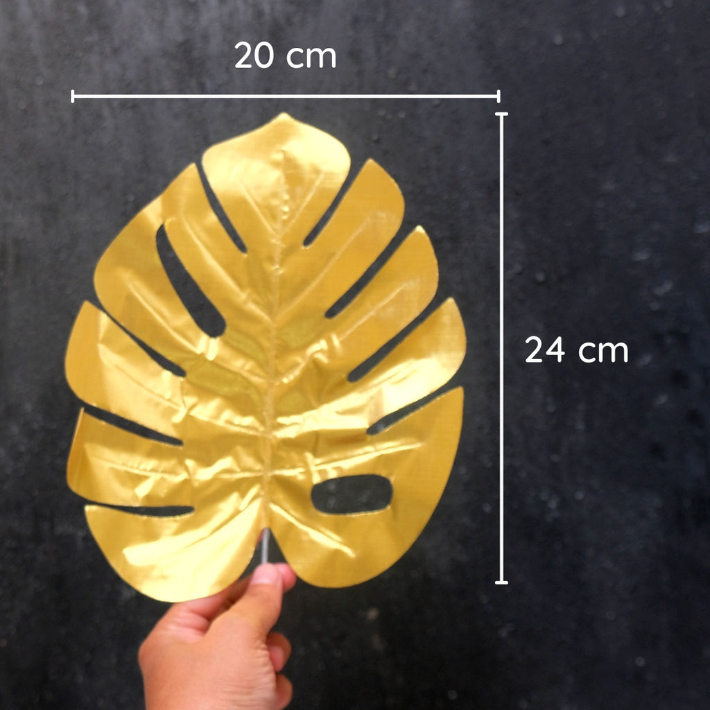 IMPODIO artificial monstera gold – Properti foto konten - background putih