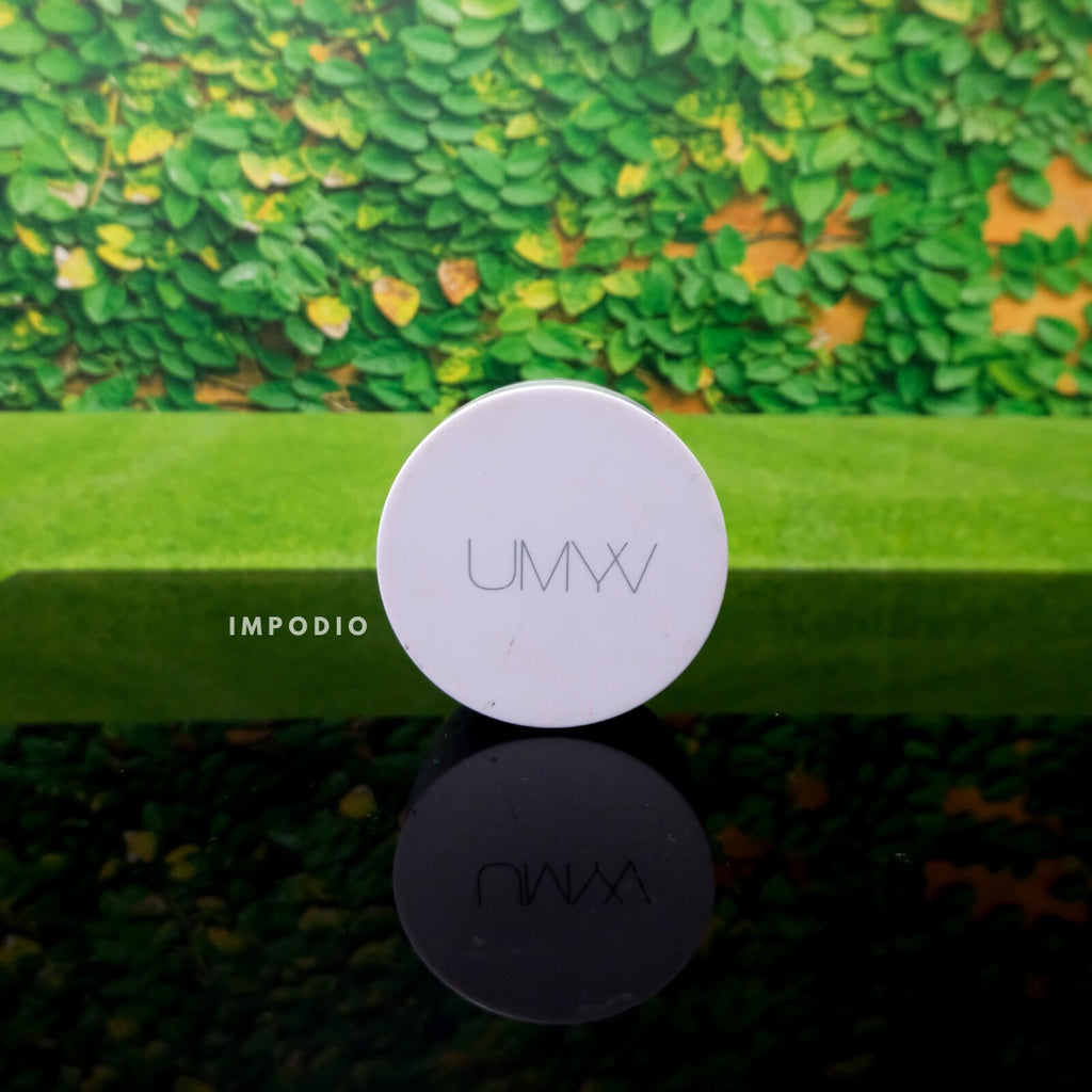 IMPODIO Akrilik lembaran hitam dan putih ukuran 40x30 dan 20x30 Grosir