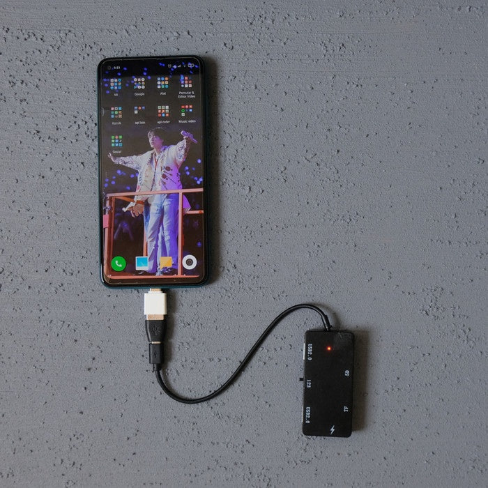 IMPODIO OTG adaptor type C – sambungan USB to type C - dalam penggunaan