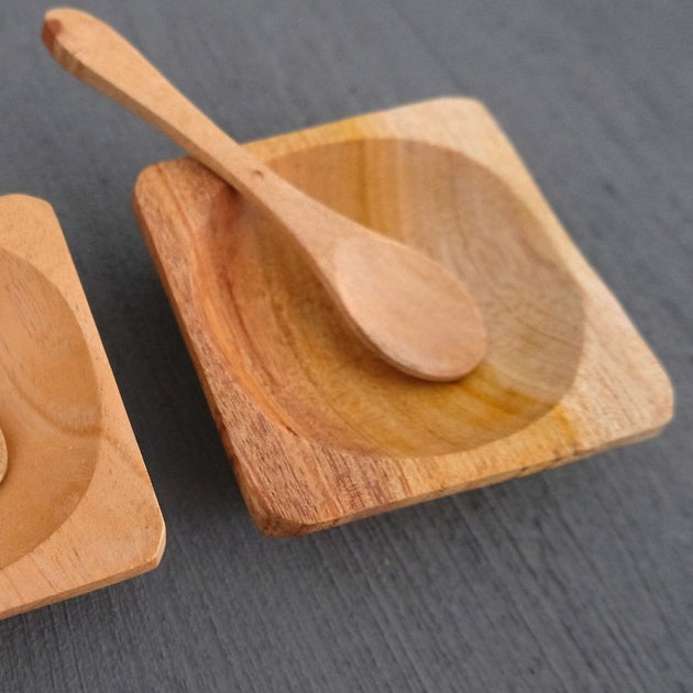 IMPODIO Piring kotak mini free sendok mini ukuran 8cm