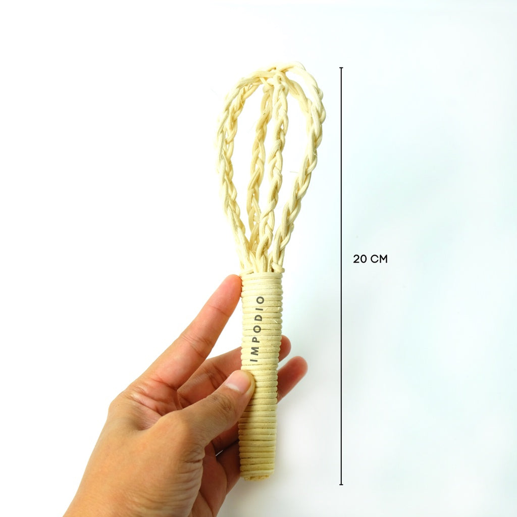 Mixer rotan anyaman lucu warna putih dan bagus props foto