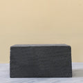 IMPODIO Aesthetic stone – Properti foto produk – standing props - dalam penggunaan