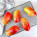 IMPODIO Mangga Merah Buah Artificial Palsu – Fake Mango Props Foto - close up