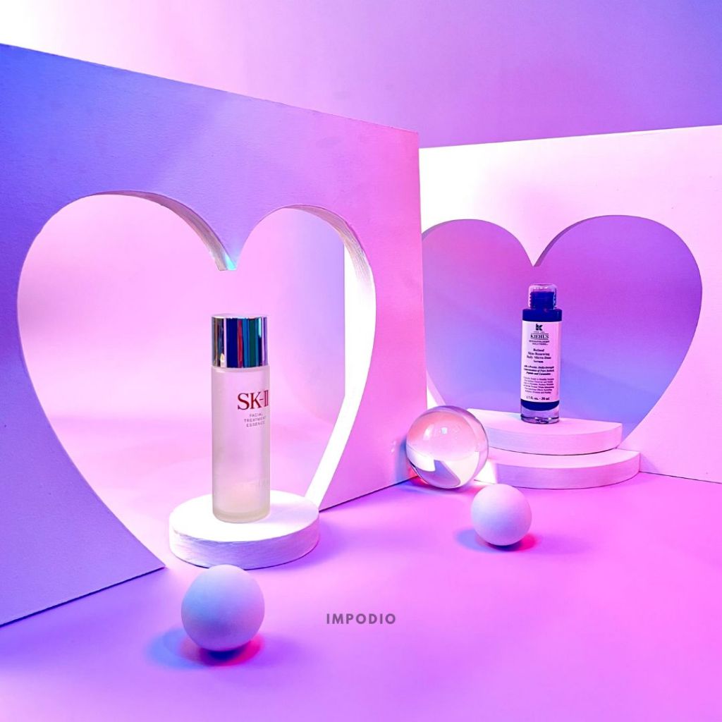 IMPODIO Geometry Love - Props Properti Foto - wall window panel - Display produk jendela background photo