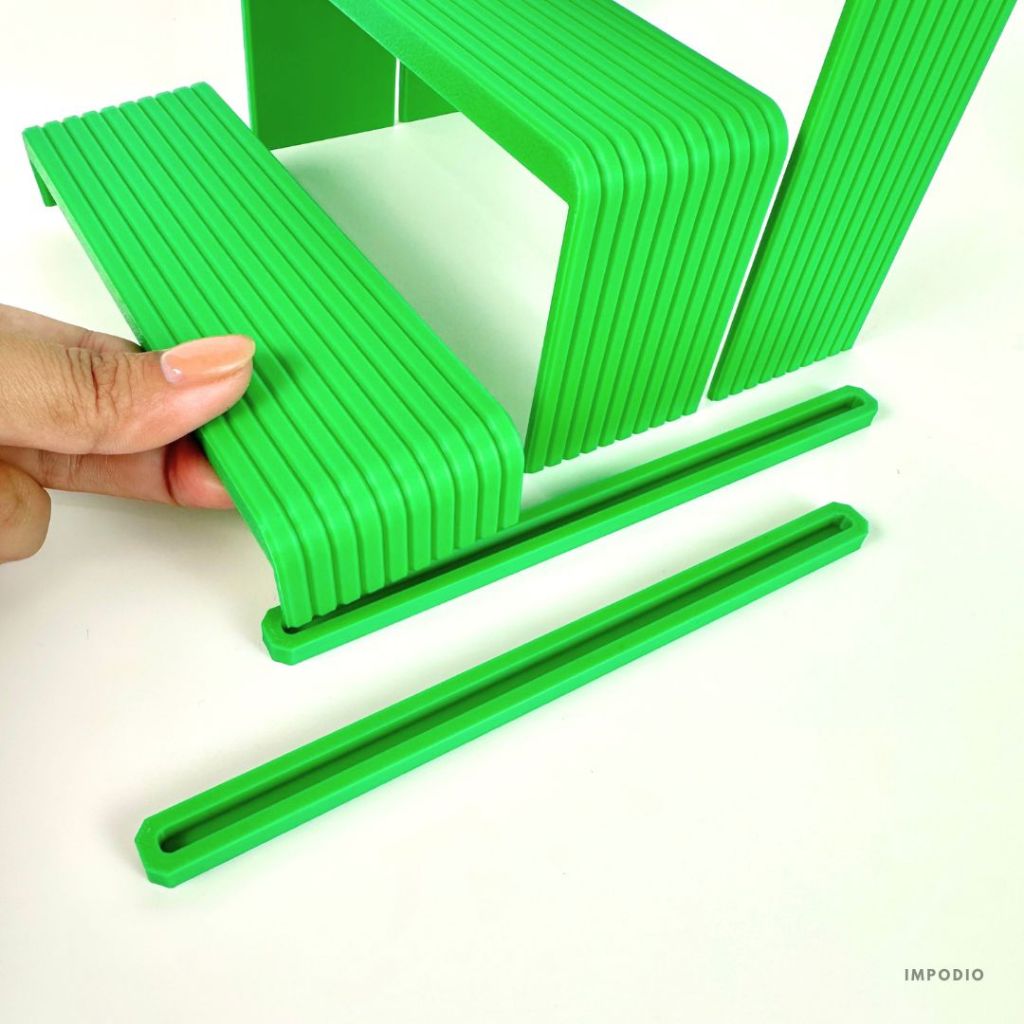 IMPODIO Tangga Display 3 Tingkat Bahan Resin thermoplastic - Rak Pajangan Miniatur / Koleksi / Action figure