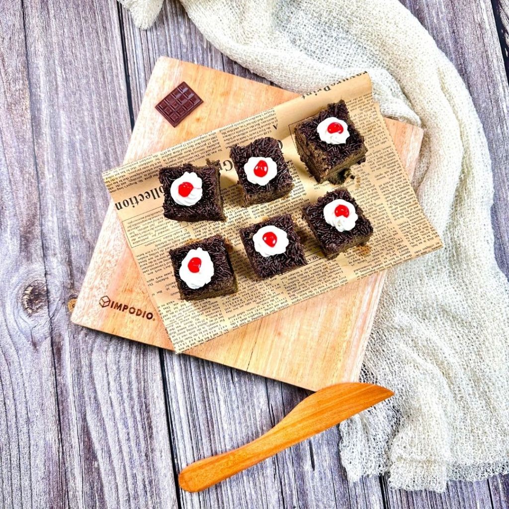 IMPODIO Tatakan Kue Kayu Mahoni Asli - Nampan Alas Makanan Kue Tart Cupcakes Display Props Foto