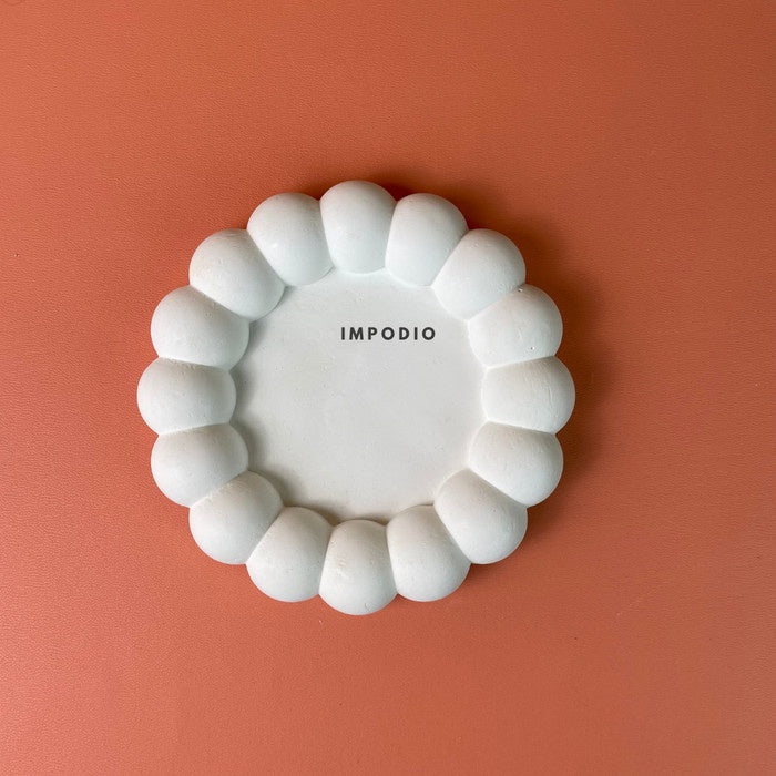 IMPODIO Bubble concrete puffy - coaster tray terazzo - Props foto